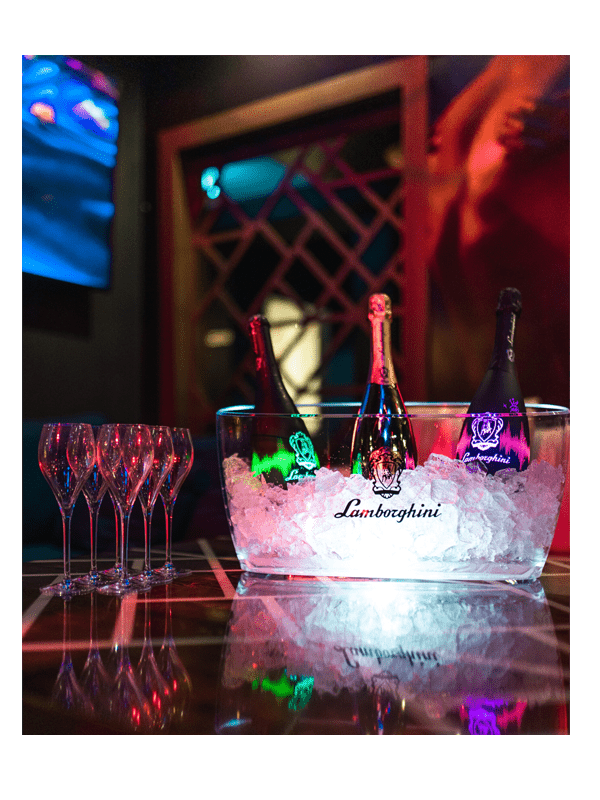 FOTO WEB VIP DRINK DJ LAMBORGHINI 1