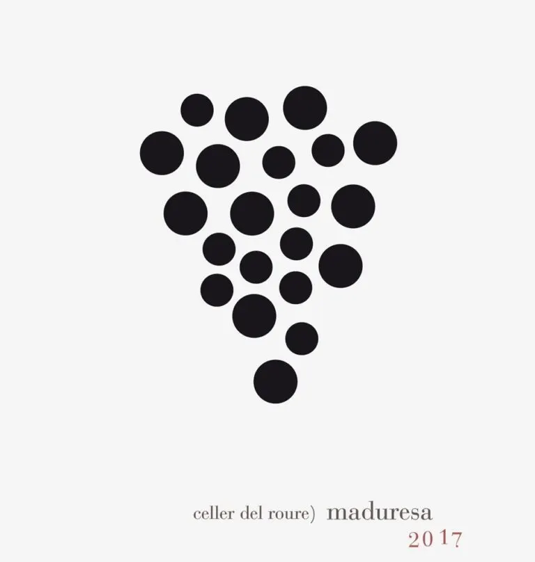 Tinajas de Celler del Roure en Les Alcusses